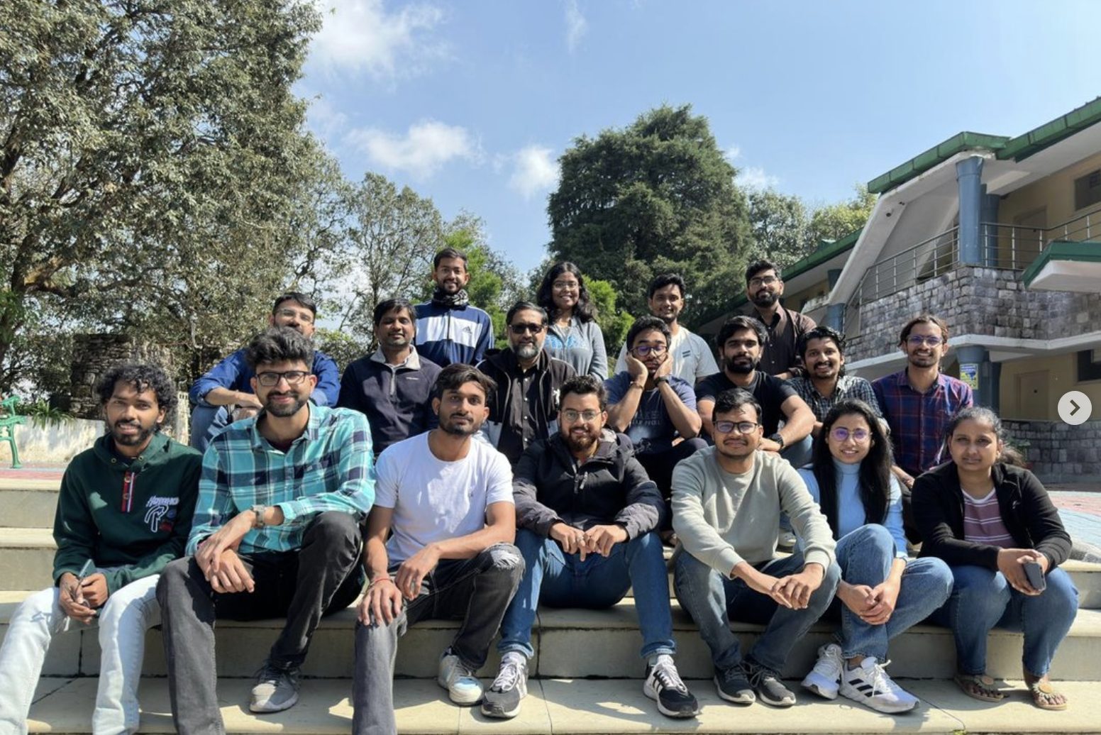 The one with the Dipu gang 🌞  A full house at ARIES for The Variable Sun (TVS) conference — from super seniors to supervisor to their supervisor, the whole chain was there